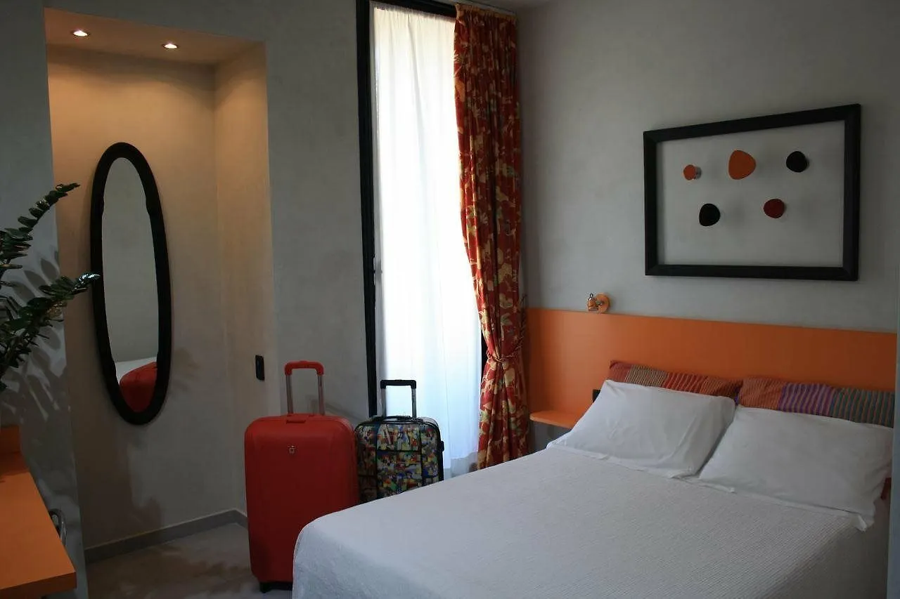 מילאנו Hotel 38